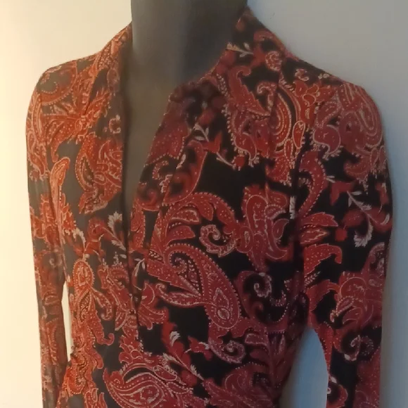 NWT Tommy Hilfiger Red and Black Paisley Long Sleeve Dress - Picture 3 of 11